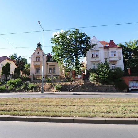 Apartment Relax Strasnice: With Private Infra-Sauna ! Praga Exterior foto