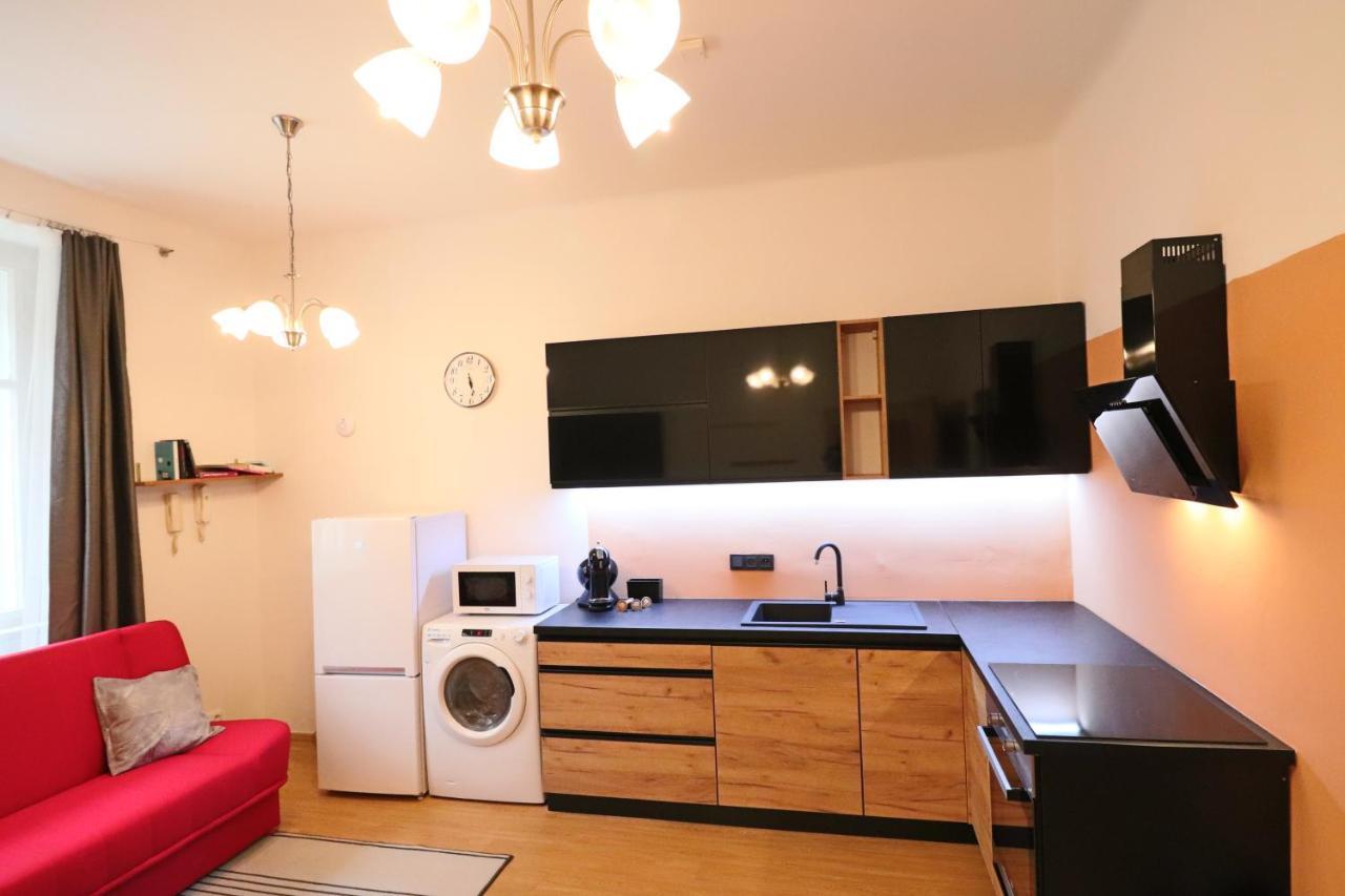 Apartment Relax Strasnice: With Private Infra-Sauna ! Praga Exterior foto